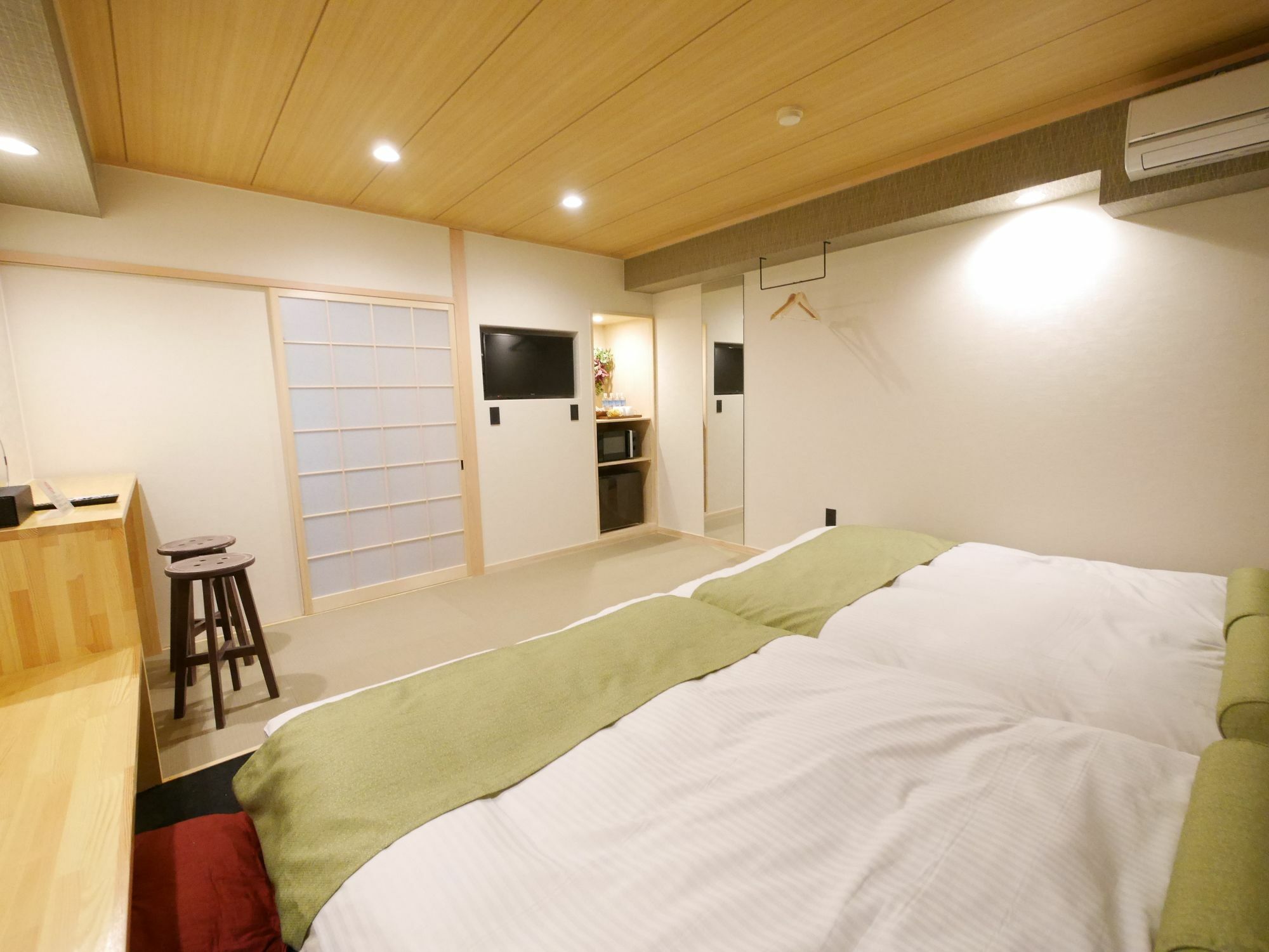 Ookini Hotels Shinsaibashi Sennencho Apartment Osaka Buitenkant foto
